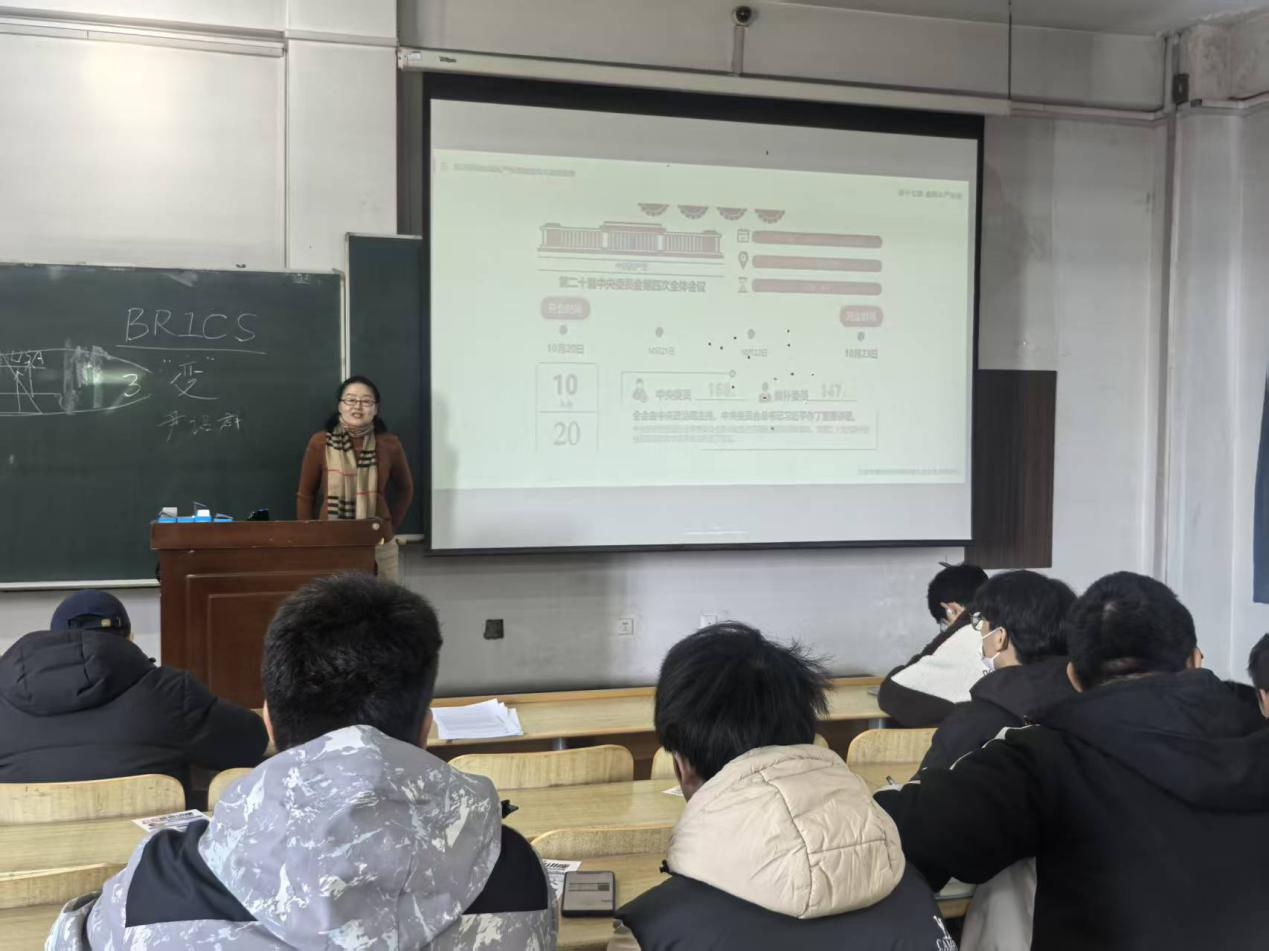 202511041557003566.png 202511041557003566.png