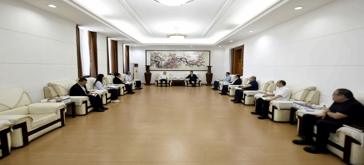 建设银行黑龙江分行来校开展交流座谈
