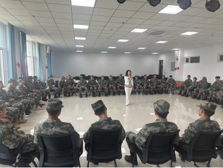 【工作落实年】我校首次开展新生军训教官团体心理辅导