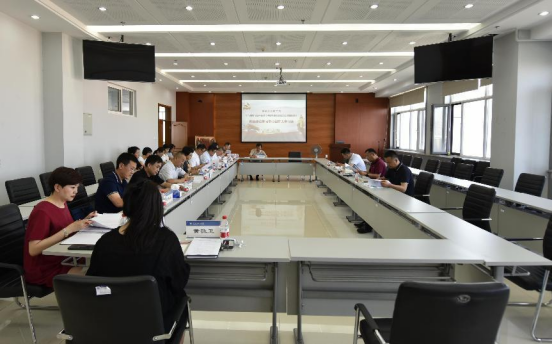 【主题教育】学校召开党委理论学习中心组第八次集体学习暨解放思想案例研讨和专题剖析第三次会议